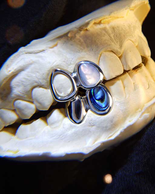 DATUWRKS custom gold and silver grillz gallery 20 - handcrafted grillz Bali